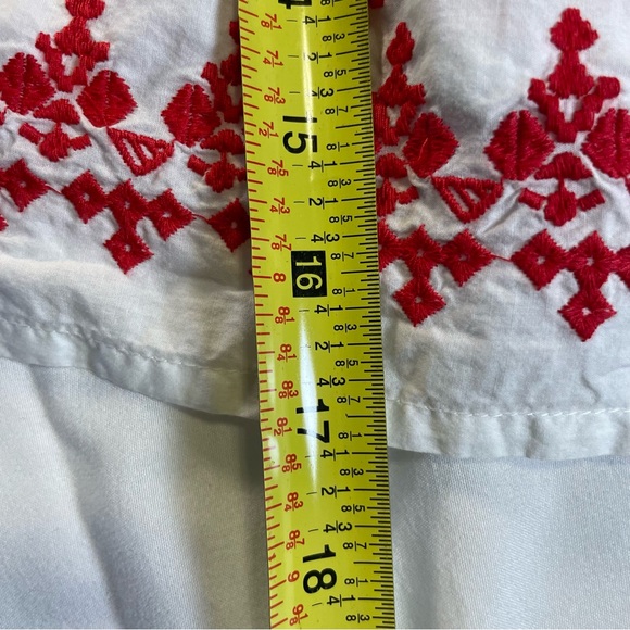 Vineyard Vines White Red Embroidered Skirt Size 8 Preppy Summer - Picture 5 of 6